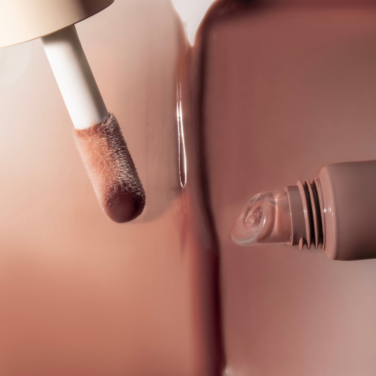 dream-lip-oil-warm-beige-z8 PDP_DLO-WarmBeige-3.jpg