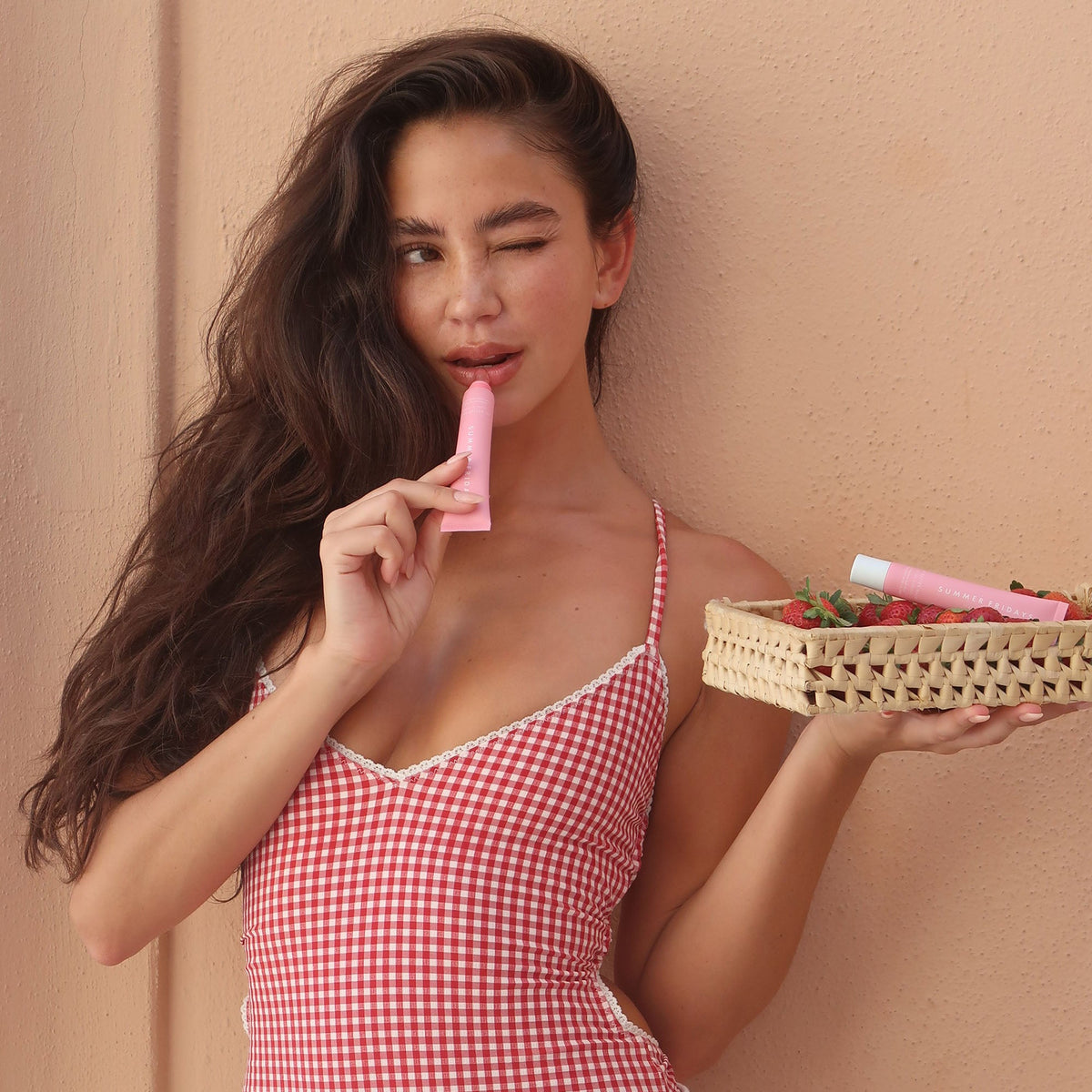lip-butter-balm-strawberry-soft-serve-d9 LBBStrawberrySoftServe-Cristina.jpg