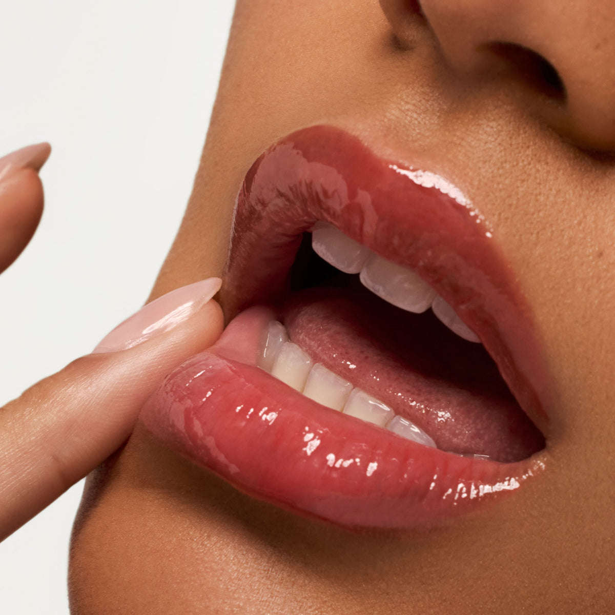 lip-butter-balm-poppy-p3 PDP_LBB-Poppy-2.jpg